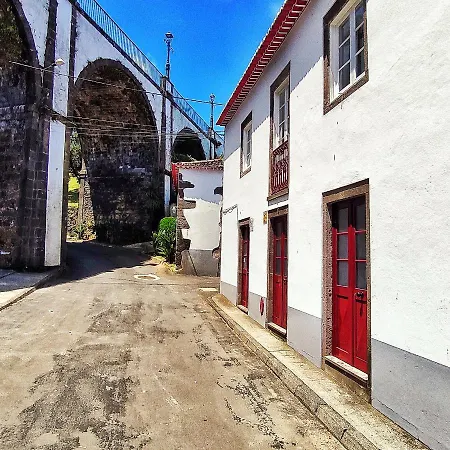 Solo Azores Bed & Breakfast Nordeste (Azores)